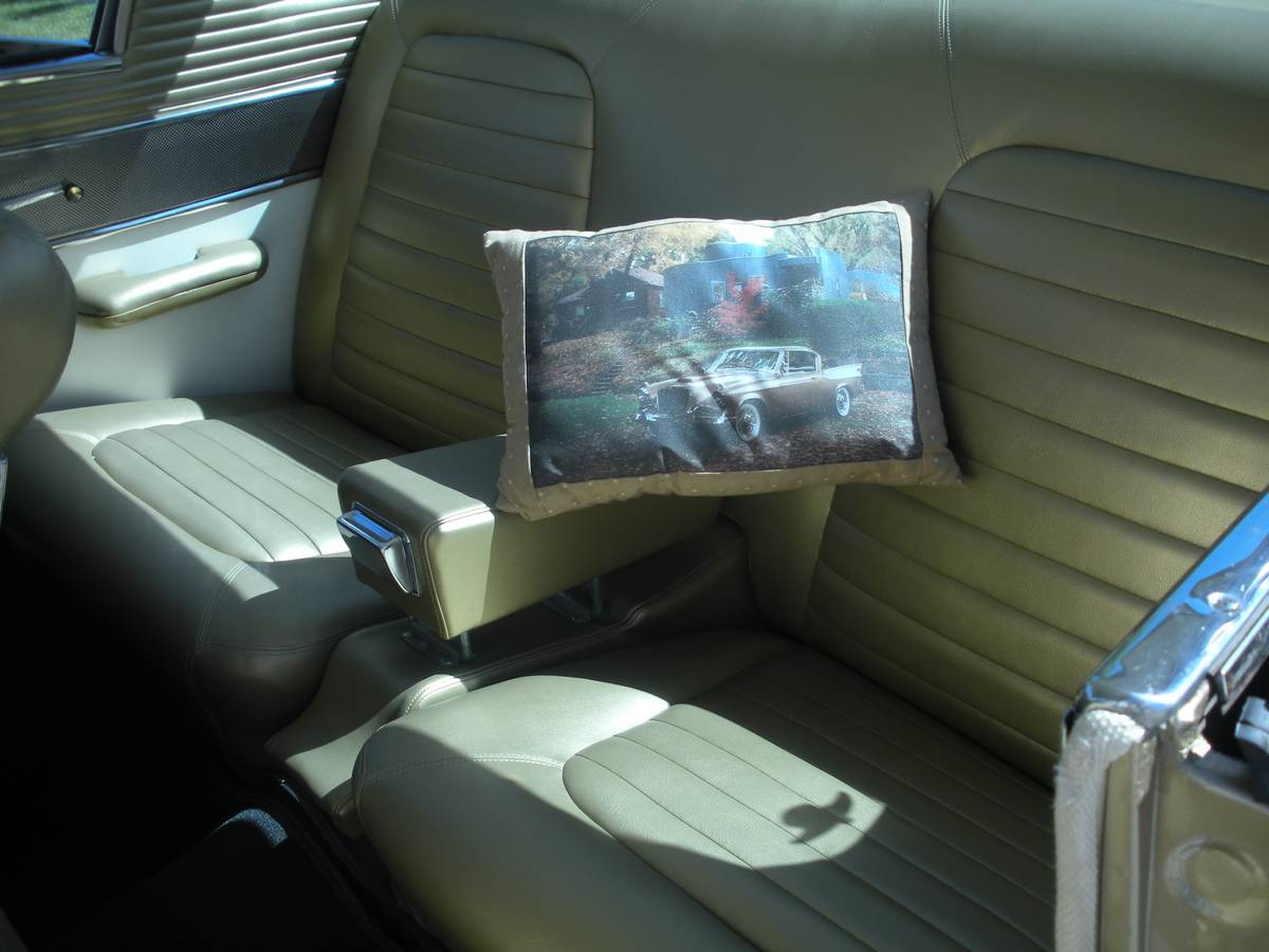 Studebaker-golden-hawk-1957-6