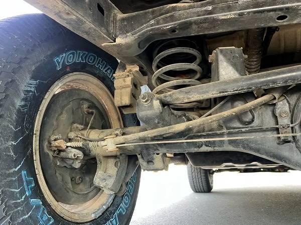 Toyota-4runner-hilux-surf-1996-18