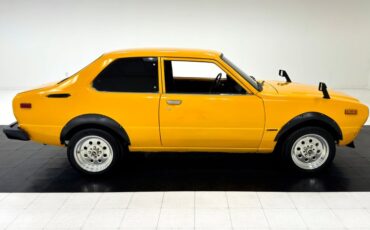 Toyota-Corolla-1978-Chrome-Yellow-Black-11