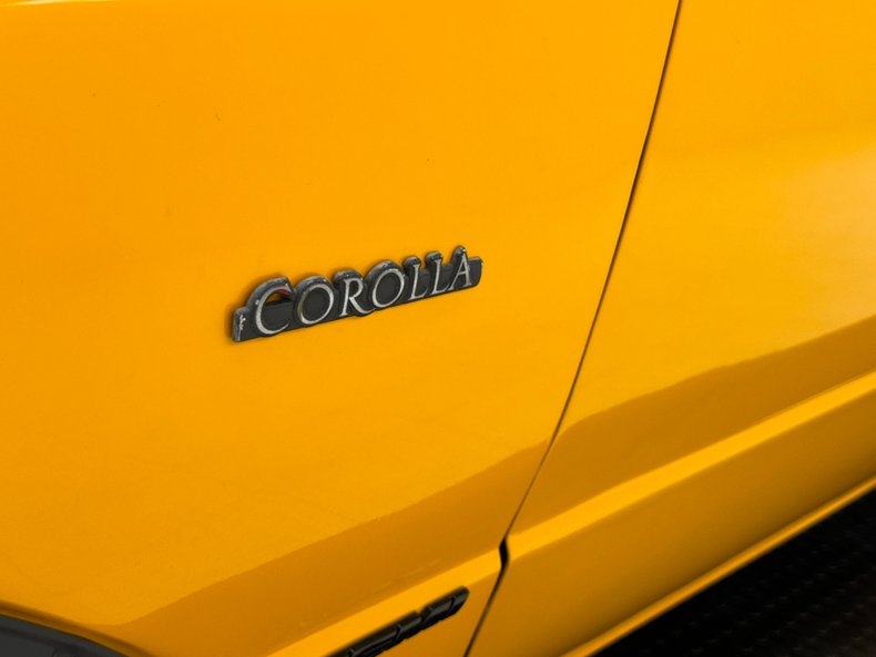 Toyota-Corolla-1978-Chrome-Yellow-Black-18