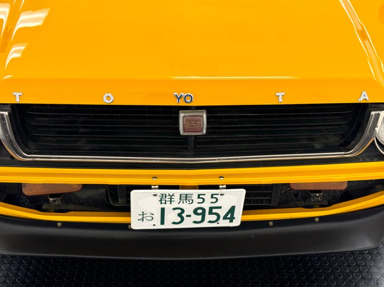 Toyota-Corolla-1978-Chrome-Yellow-Black-39