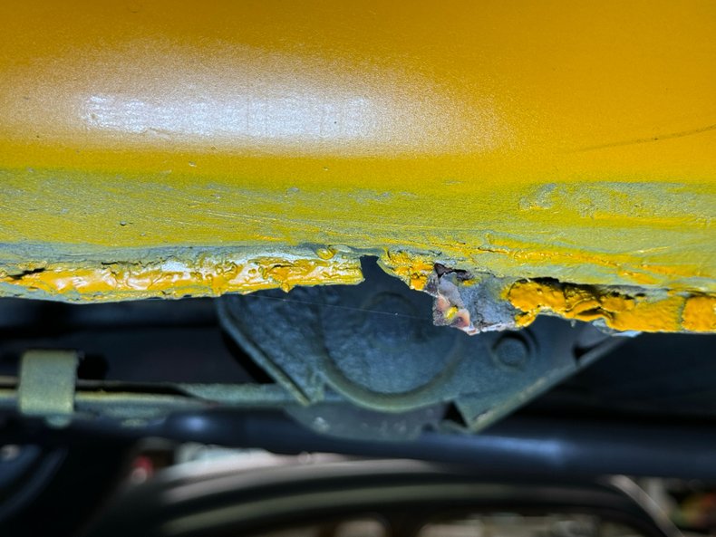 Toyota-Corolla-1978-Chrome-Yellow-Black-4