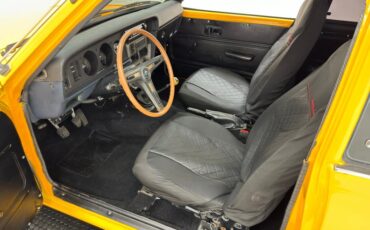 Toyota-Corolla-1978-Chrome-Yellow-Black-46