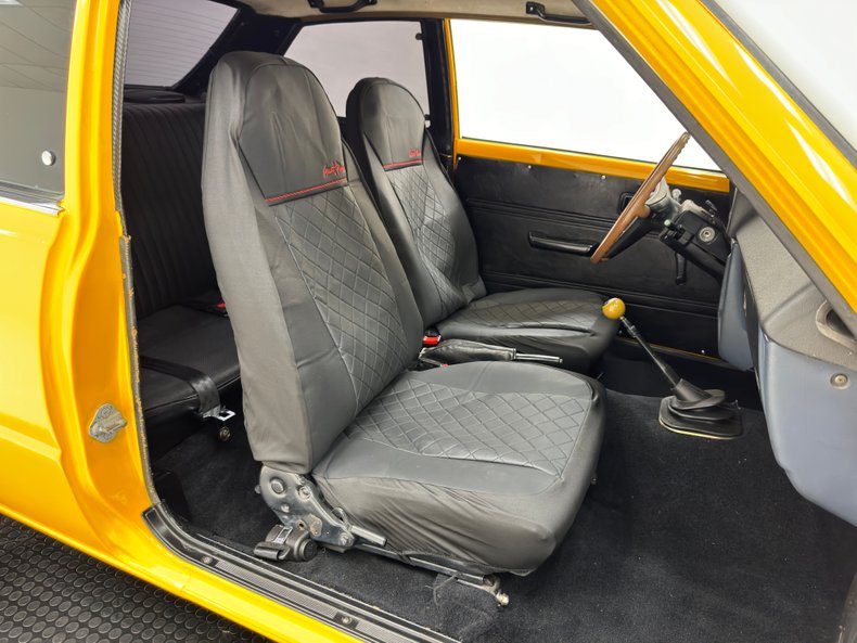 Toyota-Corolla-1978-Chrome-Yellow-Black-9