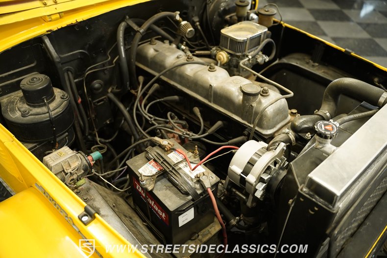 Toyota-Fj-cruiser-1970-Yellow-Tan-18