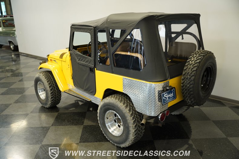 Toyota-Fj-cruiser-1970-Yellow-Tan-41
