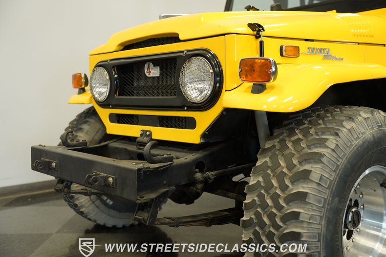 Toyota-Fj-cruiser-1970-Yellow-Tan-44