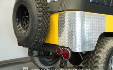 Toyota-Fj-cruiser-1970-Yellow-Tan-45