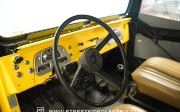 Toyota-Fj-cruiser-1970-Yellow-Tan-49