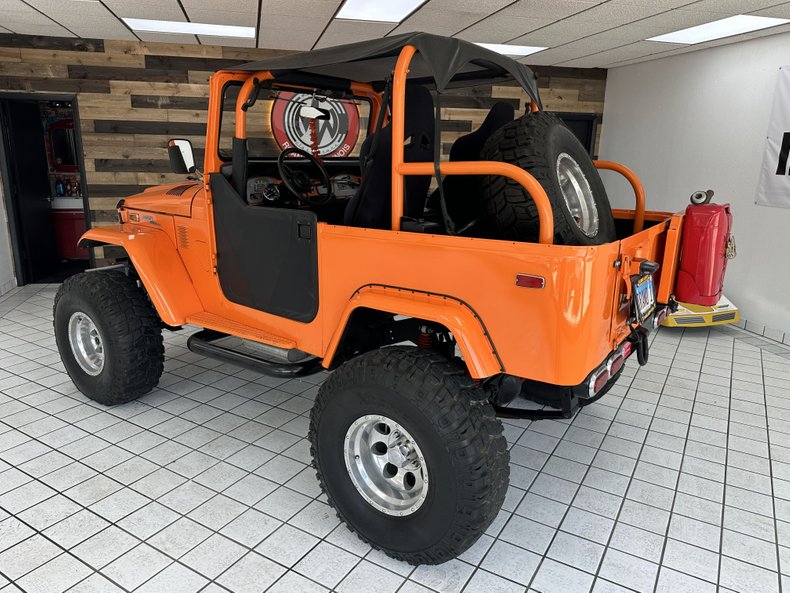 Toyota-Fj40-1973-Orange-Crush-Black-1