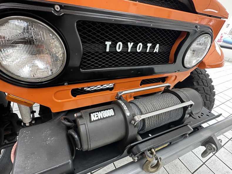 Toyota-Fj40-1973-Orange-Crush-Black-15
