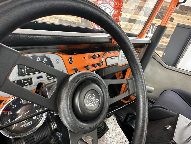 Toyota-Fj40-1973-Orange-Crush-Black-20