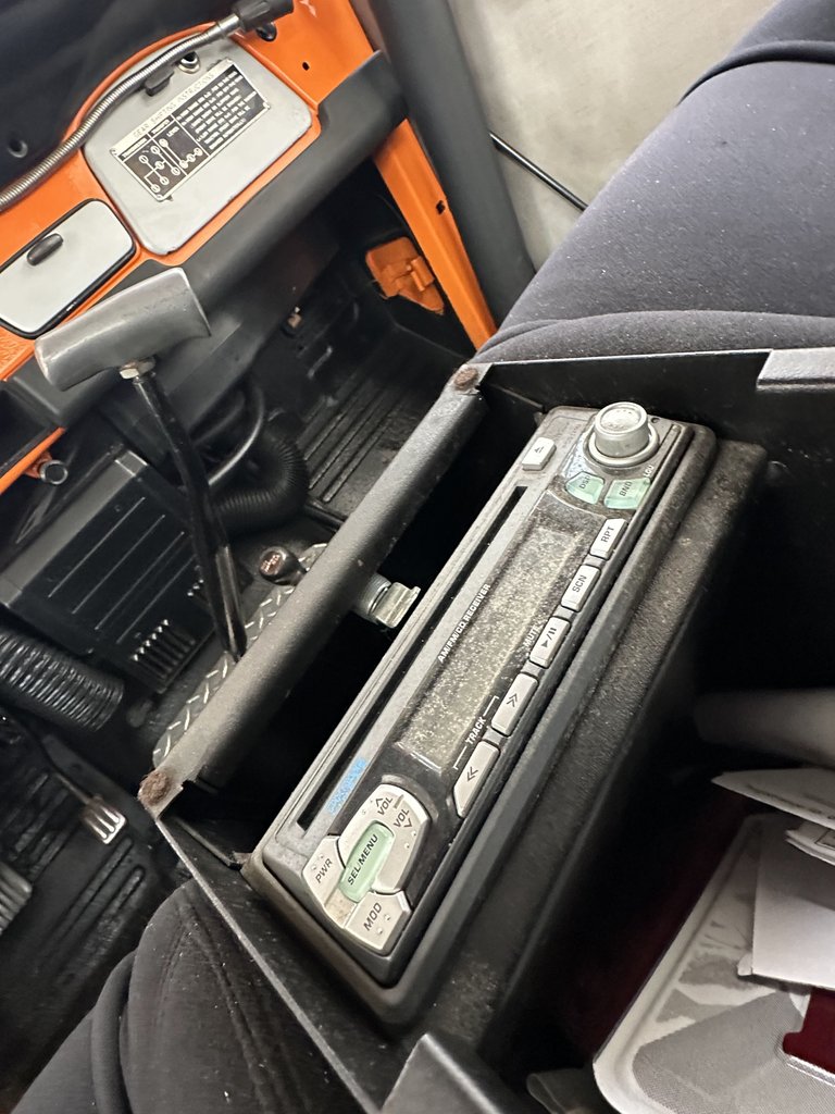 Toyota-Fj40-1973-Orange-Crush-Black-24