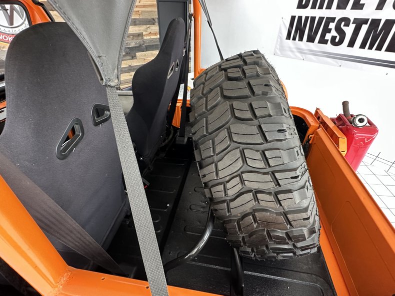 Toyota-Fj40-1973-Orange-Crush-Black-3