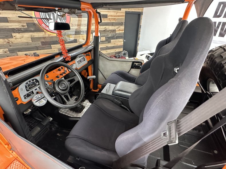 Toyota-Fj40-1973-Orange-Crush-Black-4