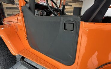 Toyota-Fj40-1973-Orange-Crush-Black-6