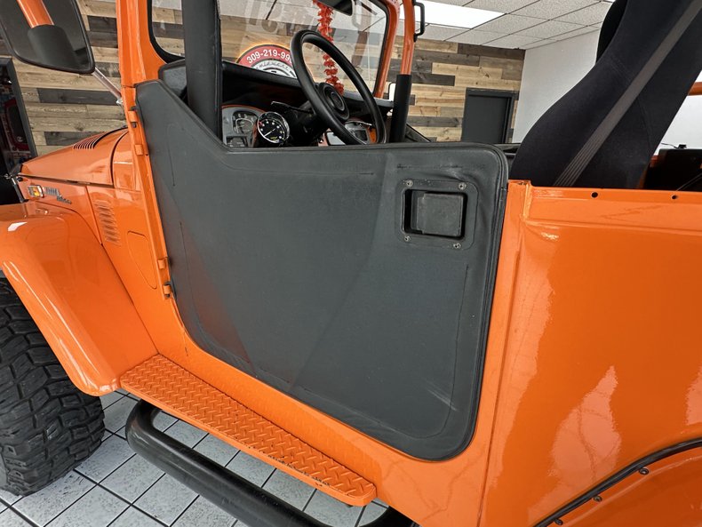 Toyota-Fj40-1973-Orange-Crush-Black-6
