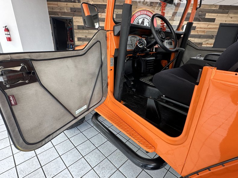 Toyota-Fj40-1973-Orange-Crush-Black-7