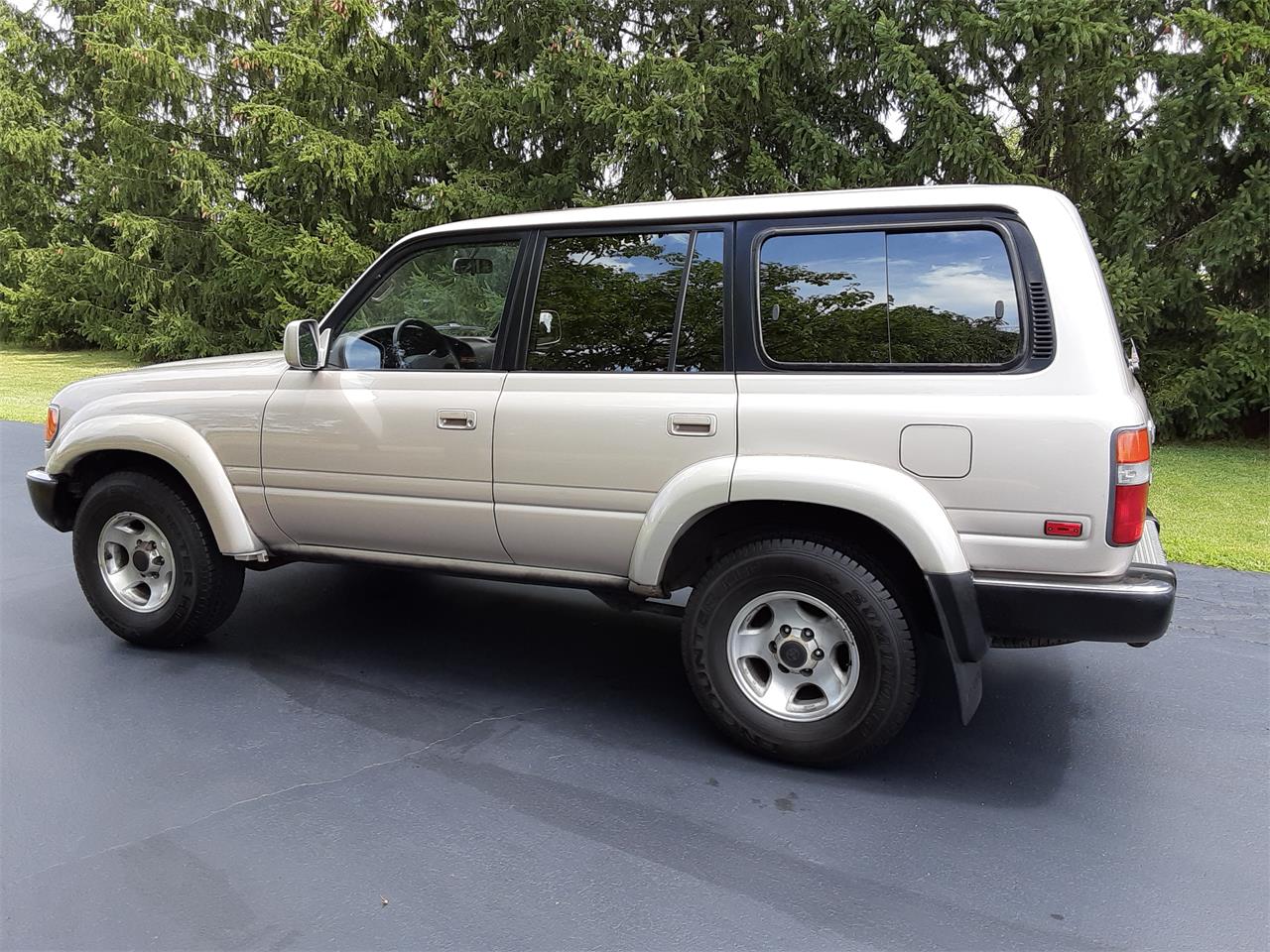 Toyota-Land-cruiser-1994-Light-beige-metallic-Beige-1