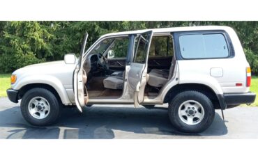 Toyota-Land-cruiser-1994-Light-beige-metallic-Beige-26