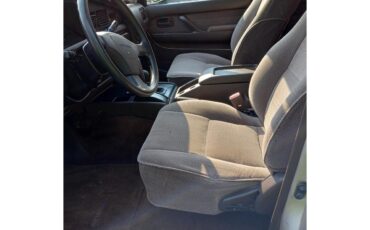 Toyota-Land-cruiser-1994-Light-beige-metallic-Beige-4