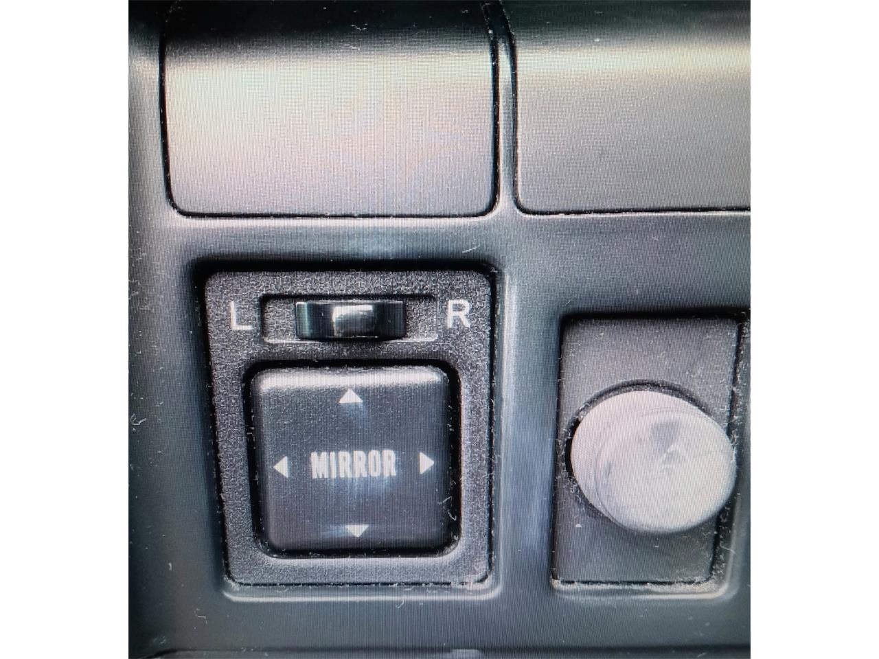 Toyota-Land-cruiser-1994-Light-beige-metallic-Beige-6