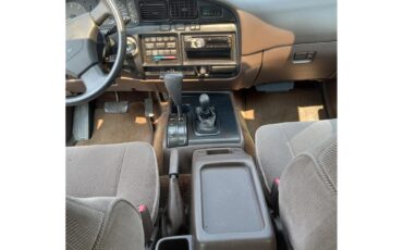 Toyota-Land-cruiser-1994-Light-beige-metallic-Beige-8