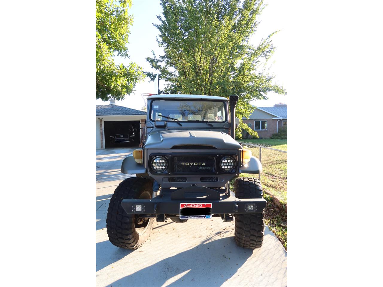 Toyota-Land-cruiser-bj40-1978-Smoke-Gray-Black-2