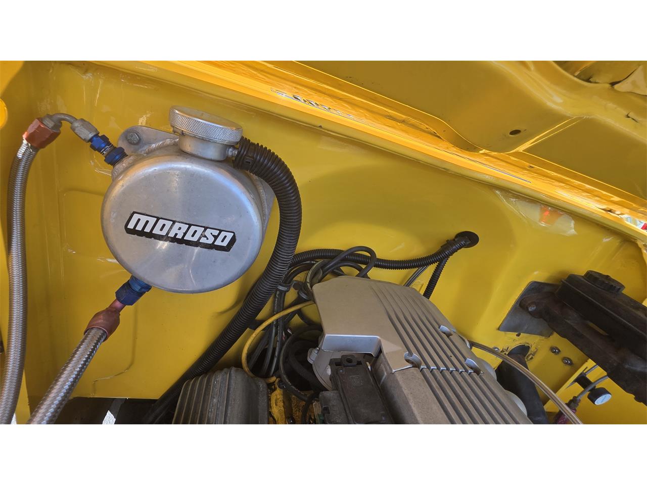 Toyota-Land-cruiser-fj40-1967-Yellow-Black-11