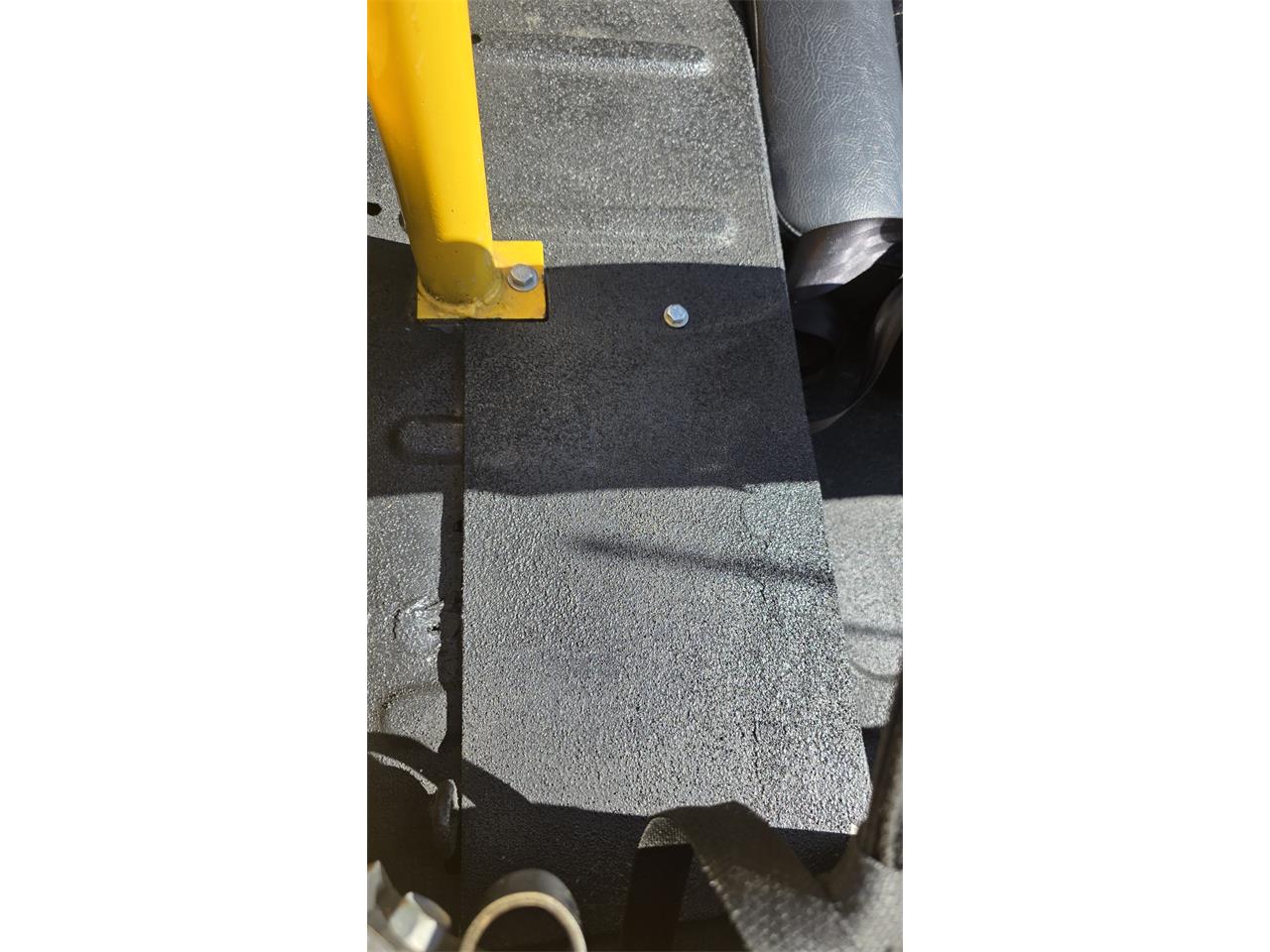 Toyota-Land-cruiser-fj40-1967-Yellow-Black-12