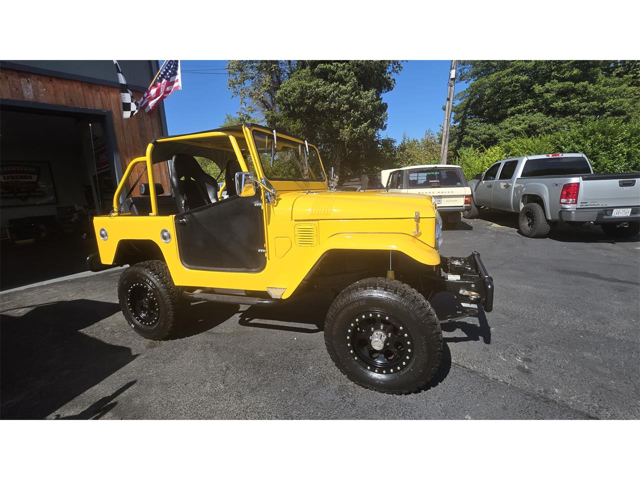 Toyota-Land-cruiser-fj40-1967-Yellow-Black-34