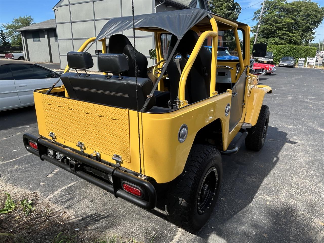 Toyota-Land-cruiser-fj40-1967-Yellow-Black-41