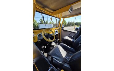 Toyota-Land-cruiser-fj40-1967-Yellow-Black-46