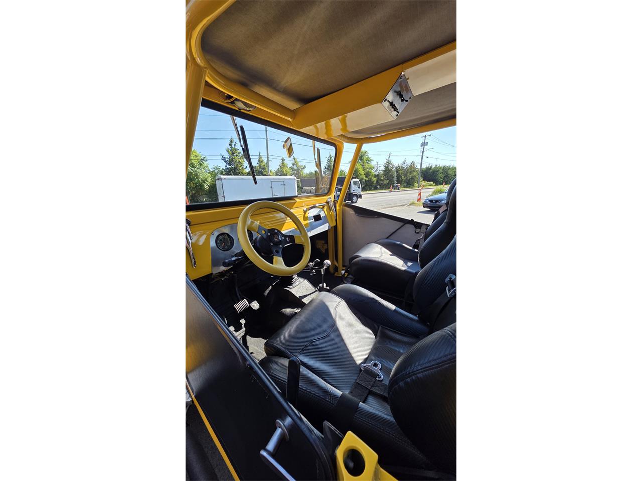 Toyota-Land-cruiser-fj40-1967-Yellow-Black-46