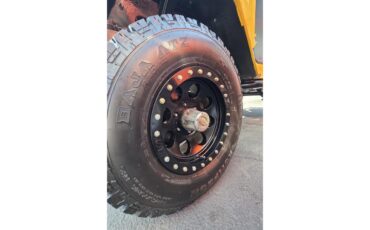 Toyota-Land-cruiser-fj40-1967-Yellow-Black-47