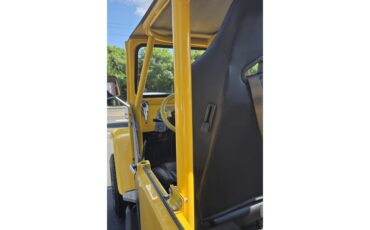Toyota-Land-cruiser-fj40-1967-Yellow-Black-54