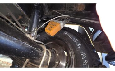 Toyota-Land-cruiser-fj40-1967-Yellow-Black-60