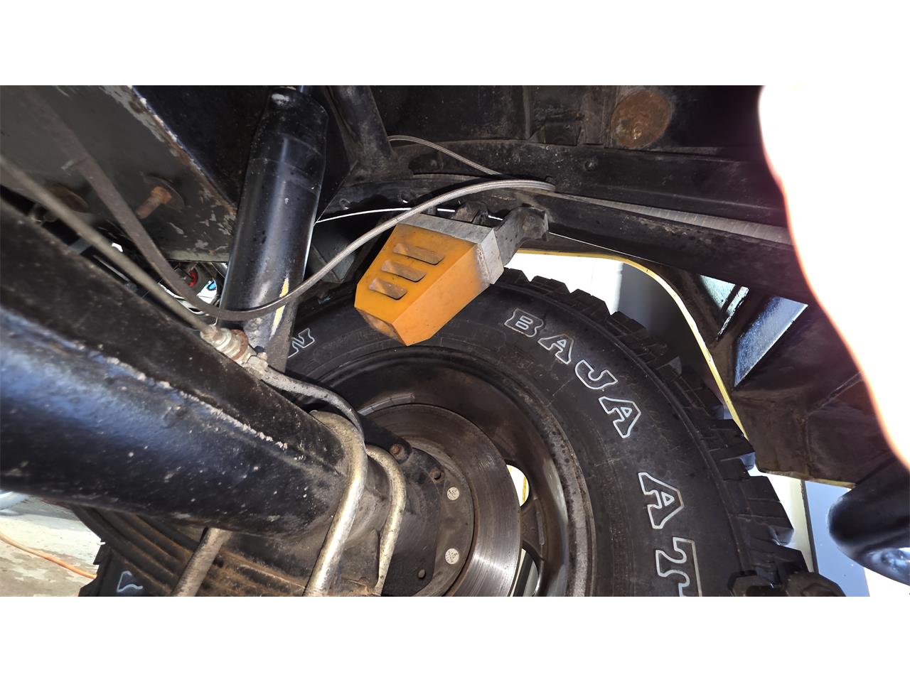 Toyota-Land-cruiser-fj40-1967-Yellow-Black-60