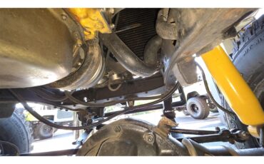 Toyota-Land-cruiser-fj40-1967-Yellow-Black-70