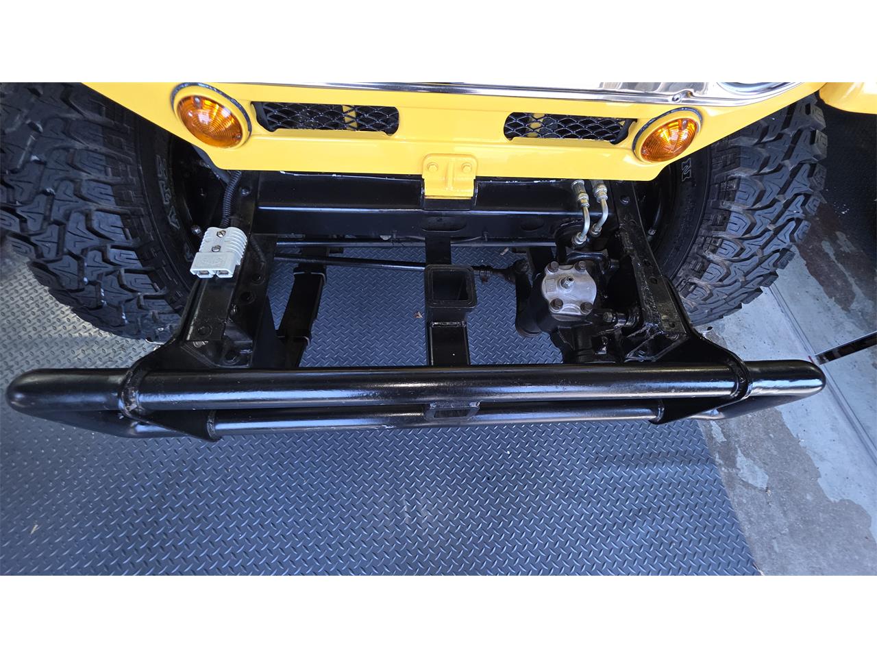 Toyota-Land-cruiser-fj40-1967-Yellow-Black-75