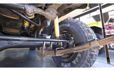 Toyota-Land-cruiser-fj40-1967-Yellow-Black-76