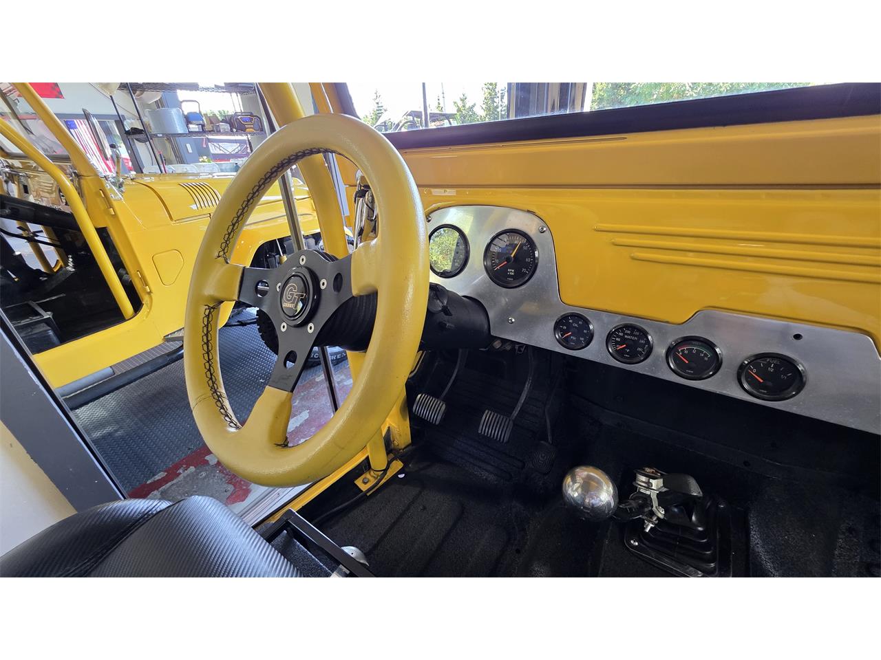 Toyota-Land-cruiser-fj40-1967-Yellow-Black-78