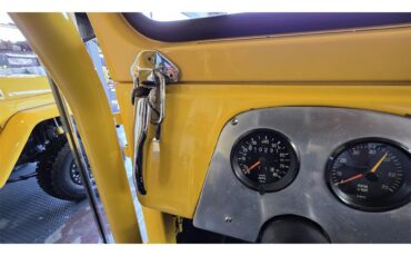 Toyota-Land-cruiser-fj40-1967-Yellow-Black-81