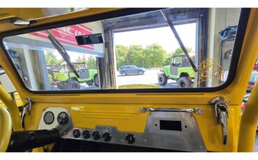 Toyota-Land-cruiser-fj40-1967-Yellow-Black-84