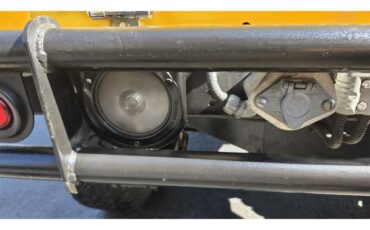 Toyota-Land-cruiser-fj40-1967-Yellow-Black-90