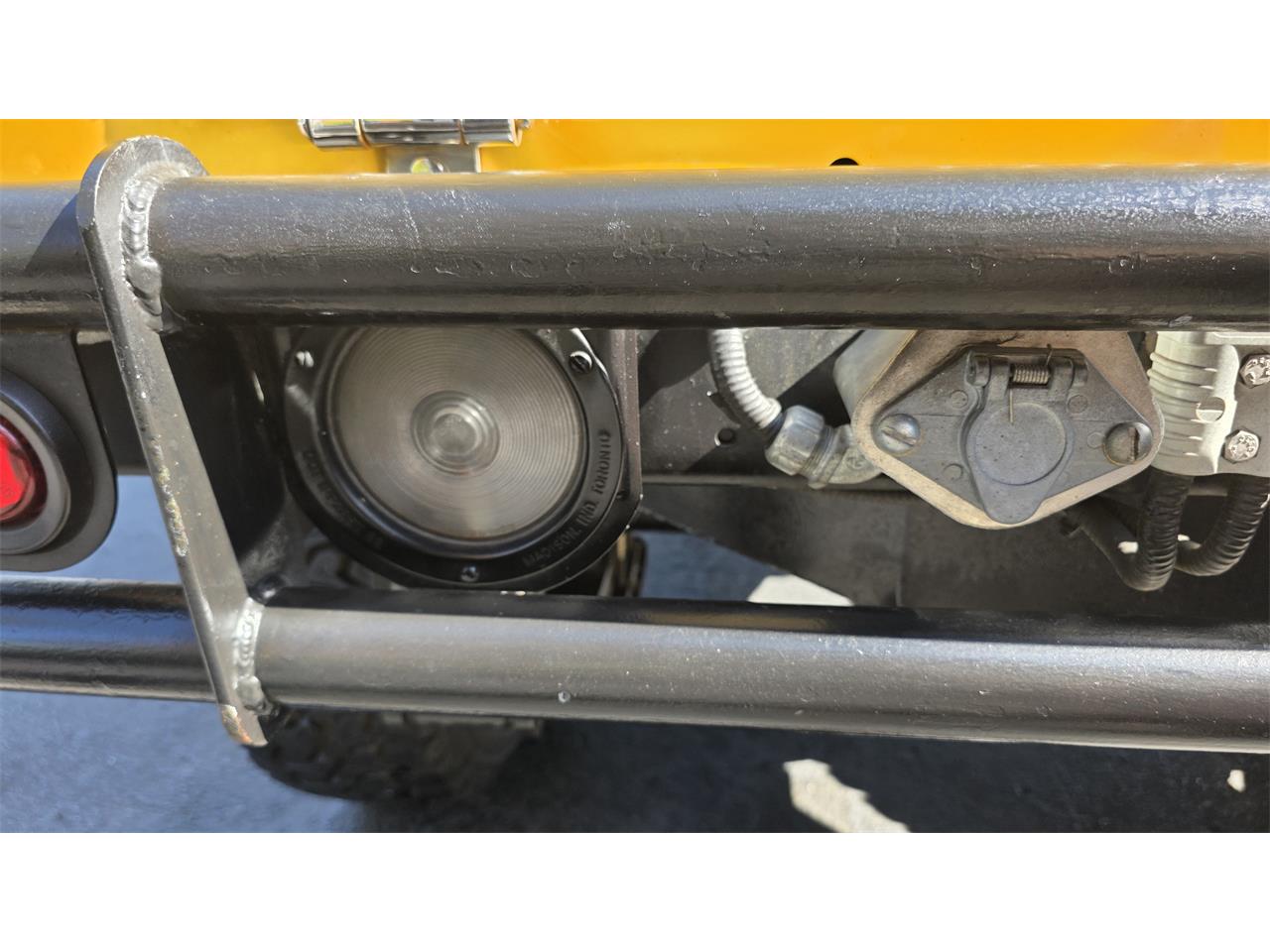 Toyota-Land-cruiser-fj40-1967-Yellow-Black-90