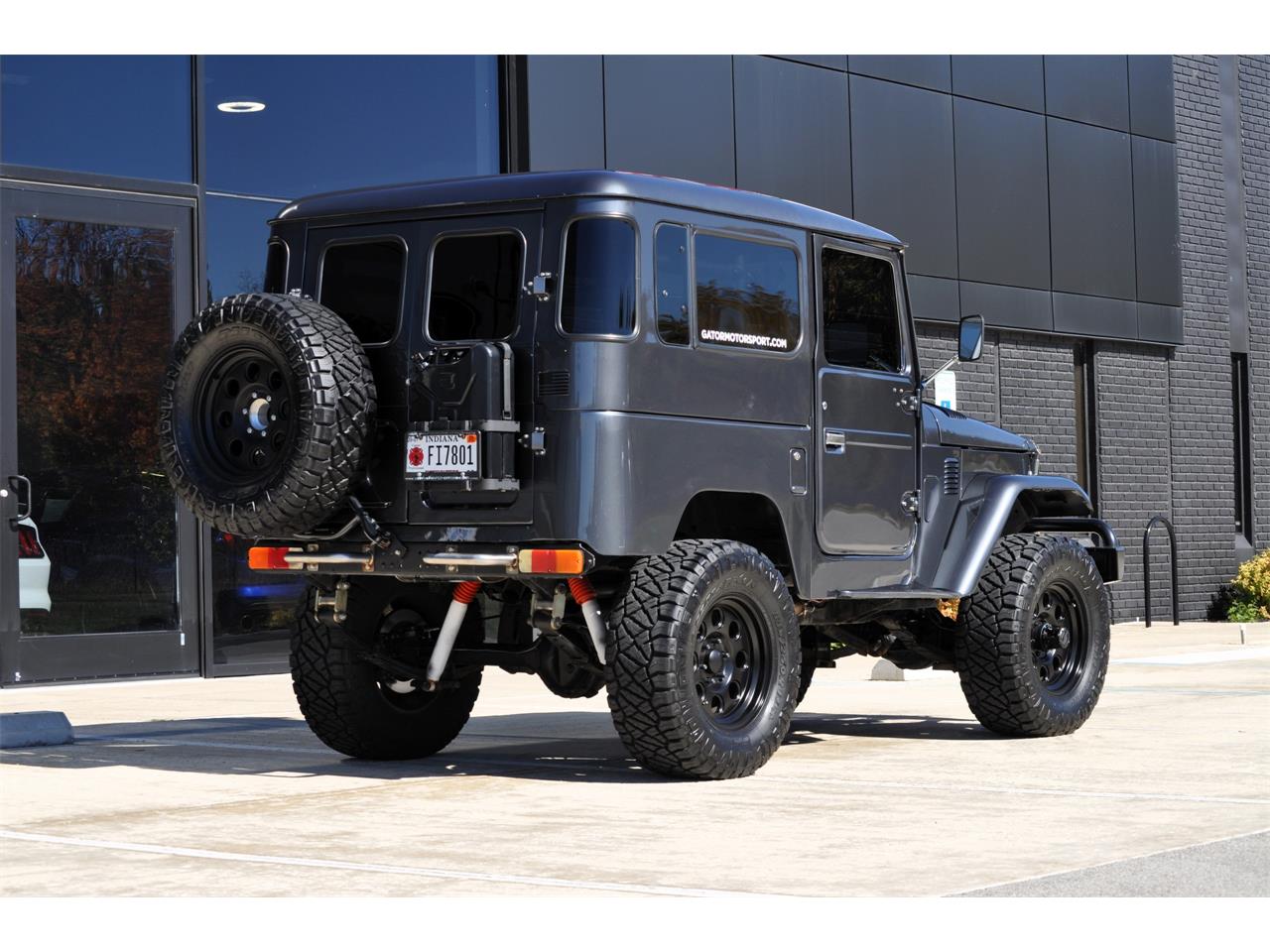 Toyota-Land-cruiser-fj40-1978-Grey-Black-1
