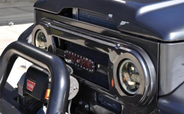 Toyota-Land-cruiser-fj40-1978-Grey-Black-14
