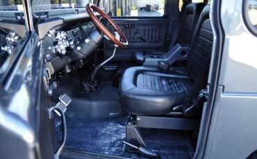 Toyota-Land-cruiser-fj40-1978-Grey-Black-25