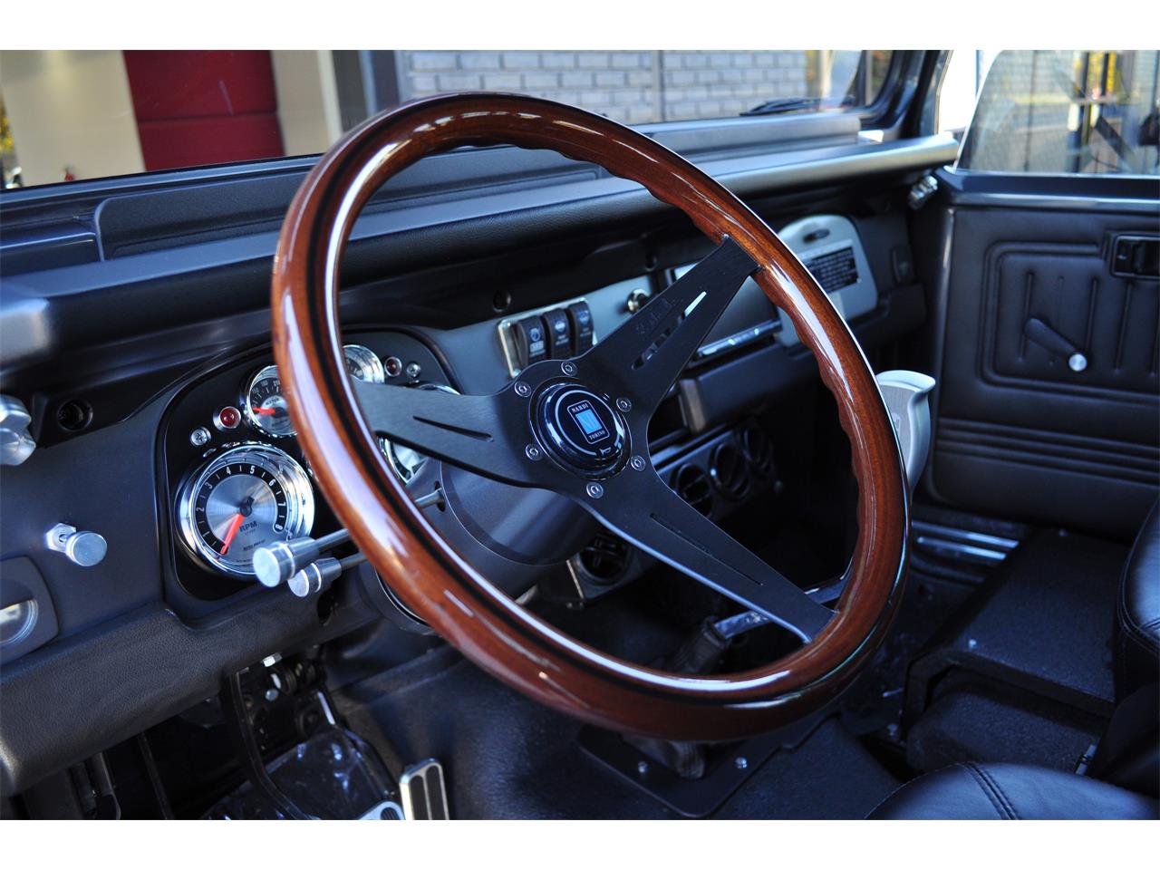 Toyota-Land-cruiser-fj40-1978-Grey-Black-28